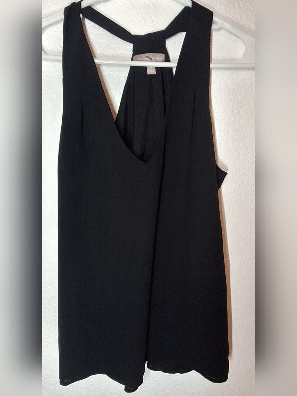 Banana Republic Black Sleeveless V-Neck Blouse